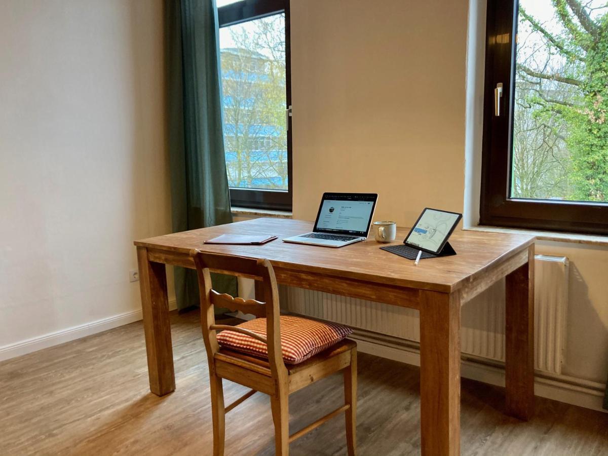 Das Blaue Tuerchen - Wohnung Mit Beamer Und Kicker بريمرهافن المظهر الخارجي الصورة