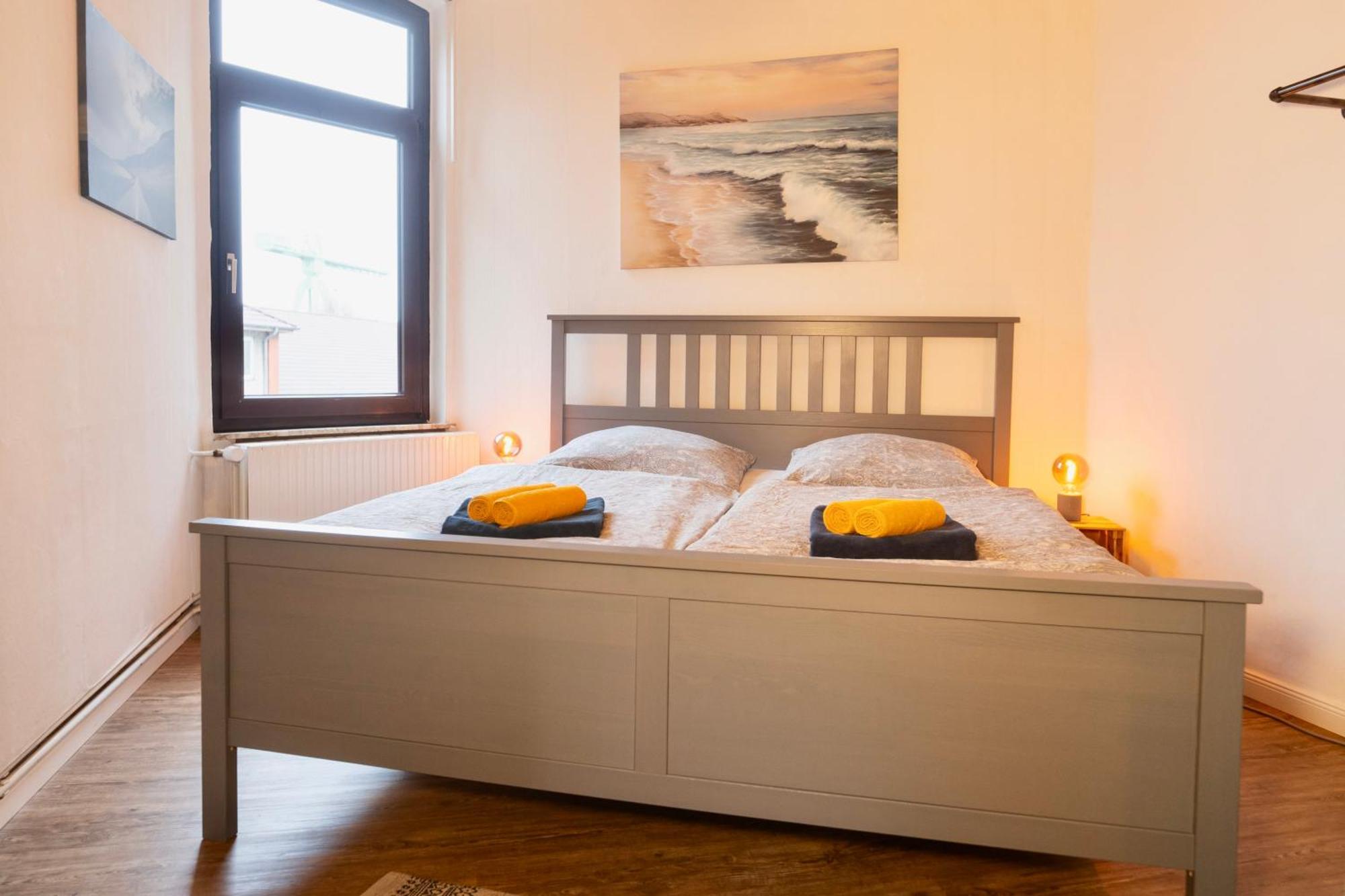 Das Blaue Tuerchen - Wohnung Mit Beamer Und Kicker بريمرهافن المظهر الخارجي الصورة